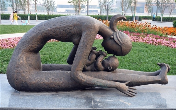 母愛銅像.jpg 母愛銅像.jpg