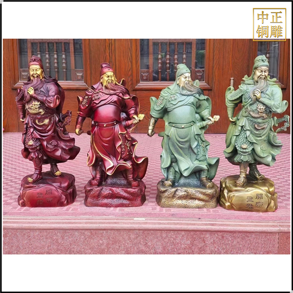 彩繪銅關(guān)公小擺件