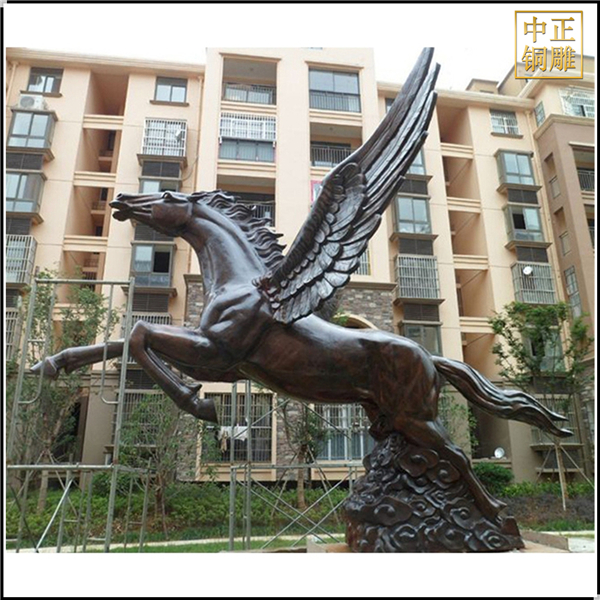 大銅飛馬雕塑.jpg